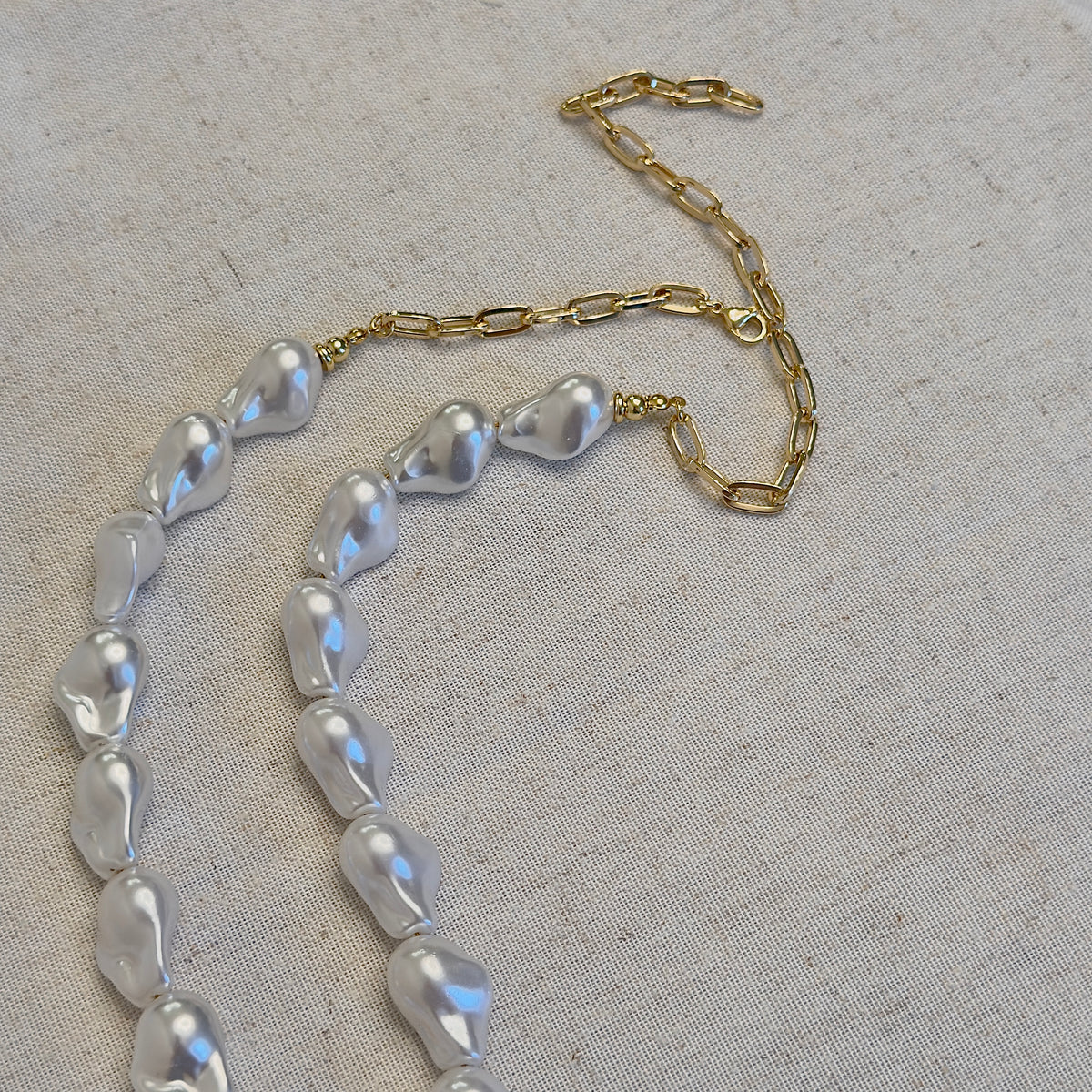 Capri Fish Pearl Necklace