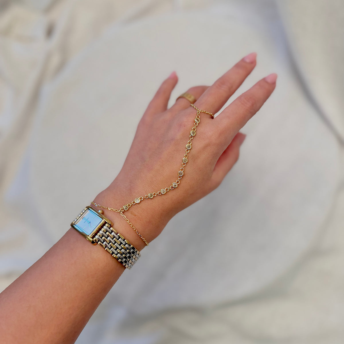 Vera Hand Chain