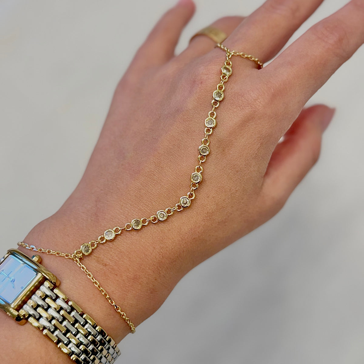 Vera Hand Chain